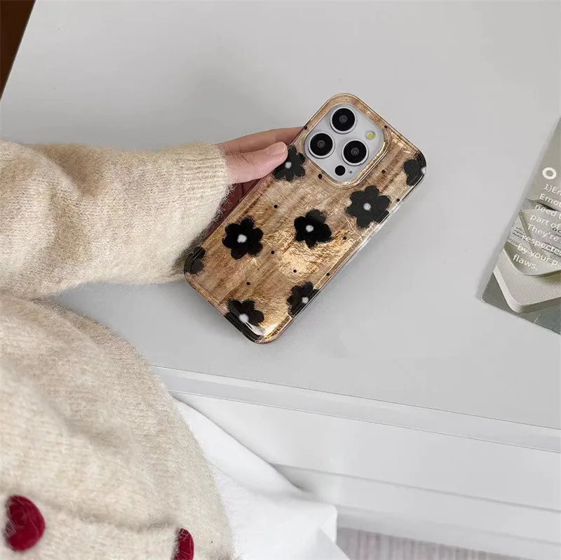 Retro Bruin Zwart Vlekken Bloe - Phone Cases Brown recensie en prijs